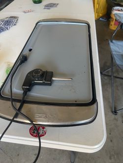 Electric griddle