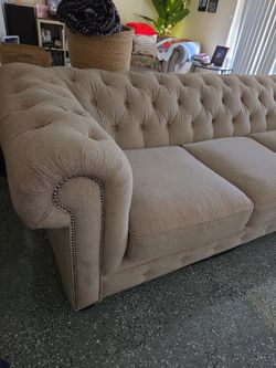 Chesterfield Tufted Sofa with Nailhead Trim
