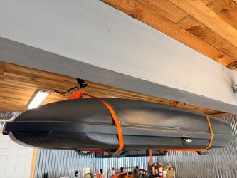 Yakima Skybox 18