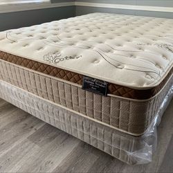 12in Queen Size Organic Cloud Comfort Europillow Top Mattress and Boxspring 