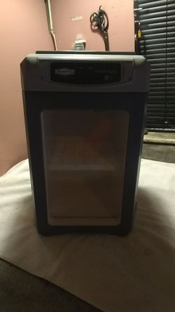 RoadPro, Snack Master Deluxe. Cool and Warm traveling Cooler.