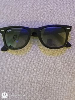 Ray-Ban Sunglasses 