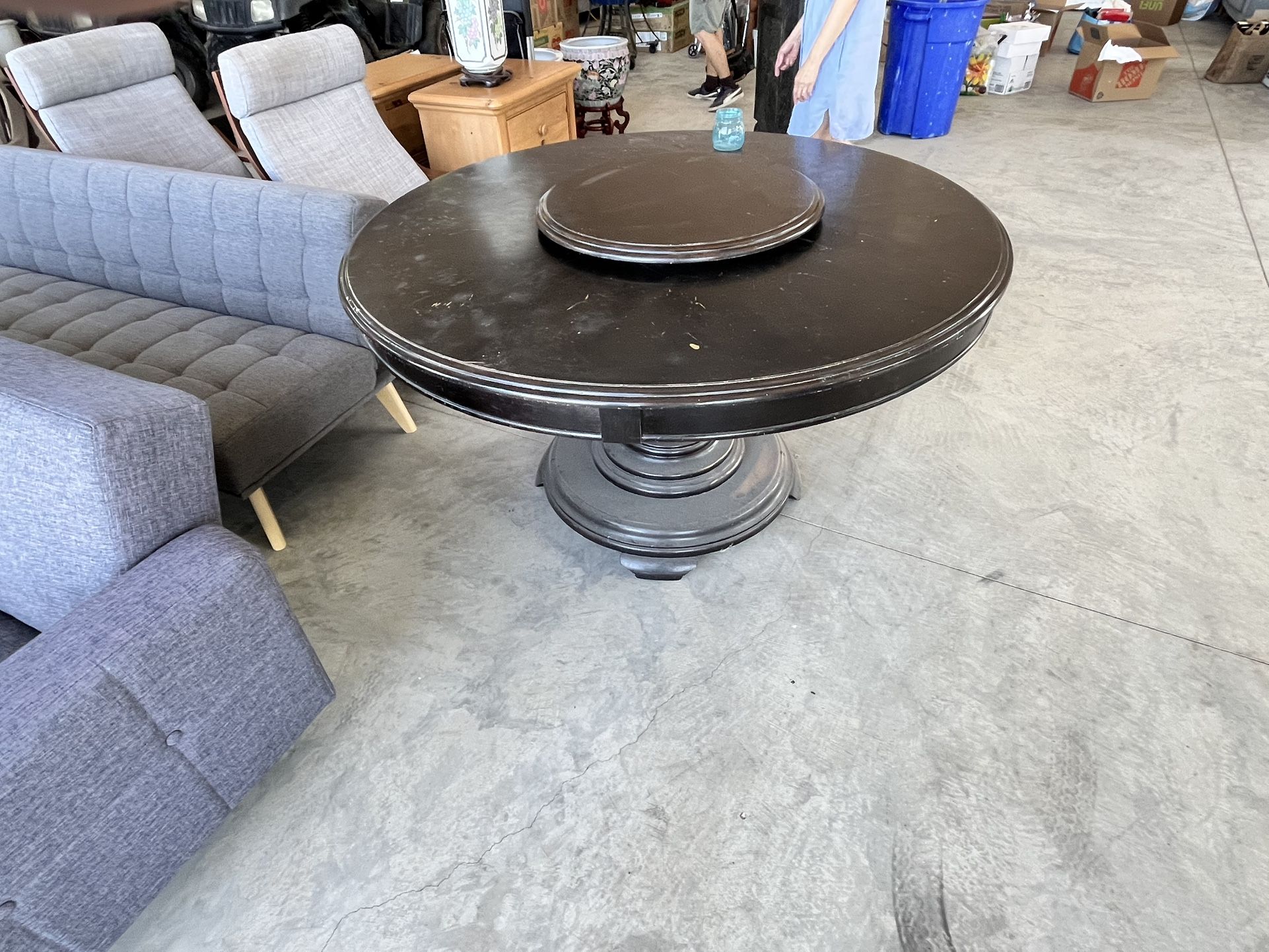 5' Round Wood Dining Table