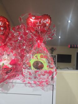 Avocadoe Valentine Basket 
