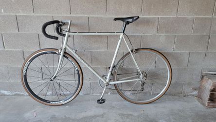 Univega Sportour Roadbike