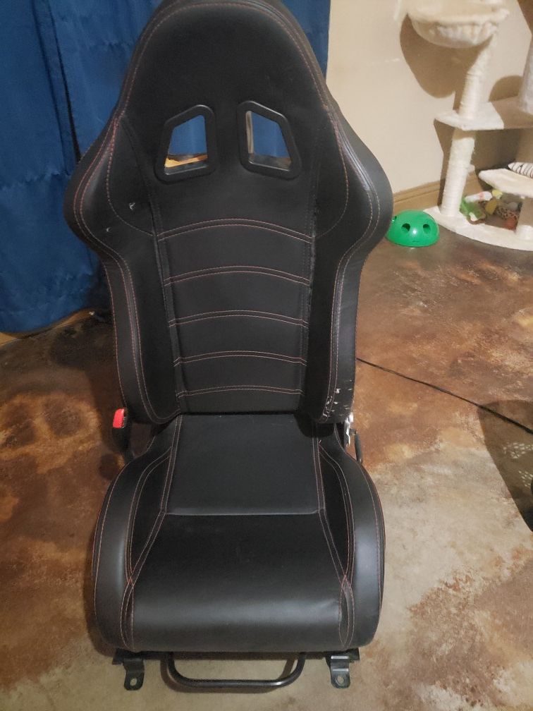 Race seat