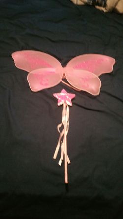 Girls Halloween fairy wings and wand