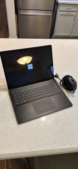 Microsoft Surface 5 Laptop with original charger