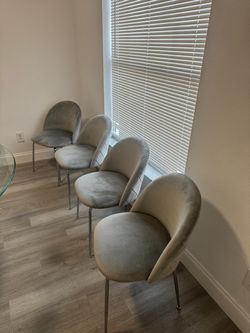 Set a four gray velvet dining chairs