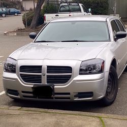 2005 Dodge Magnum