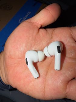 Apple AirPods Pro 2nd Gen