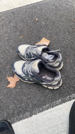 ASICS Running Sneakers Gray Low-Top size 7.5