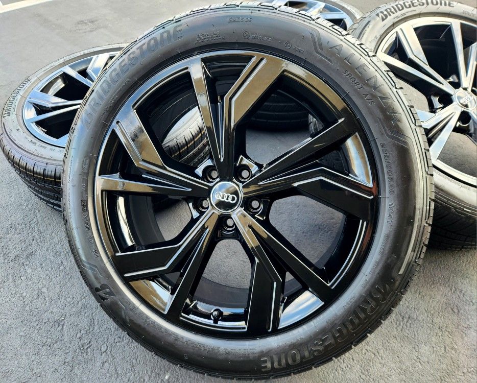 20” Audi Q4 E-Tron Gloss Black OEM Wheels And Tires 