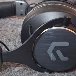 5 Gaming Headsets 