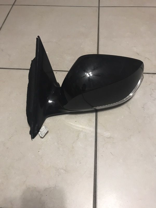 2012-15 Infiniti m37 m56 Q70 driver side door mirror