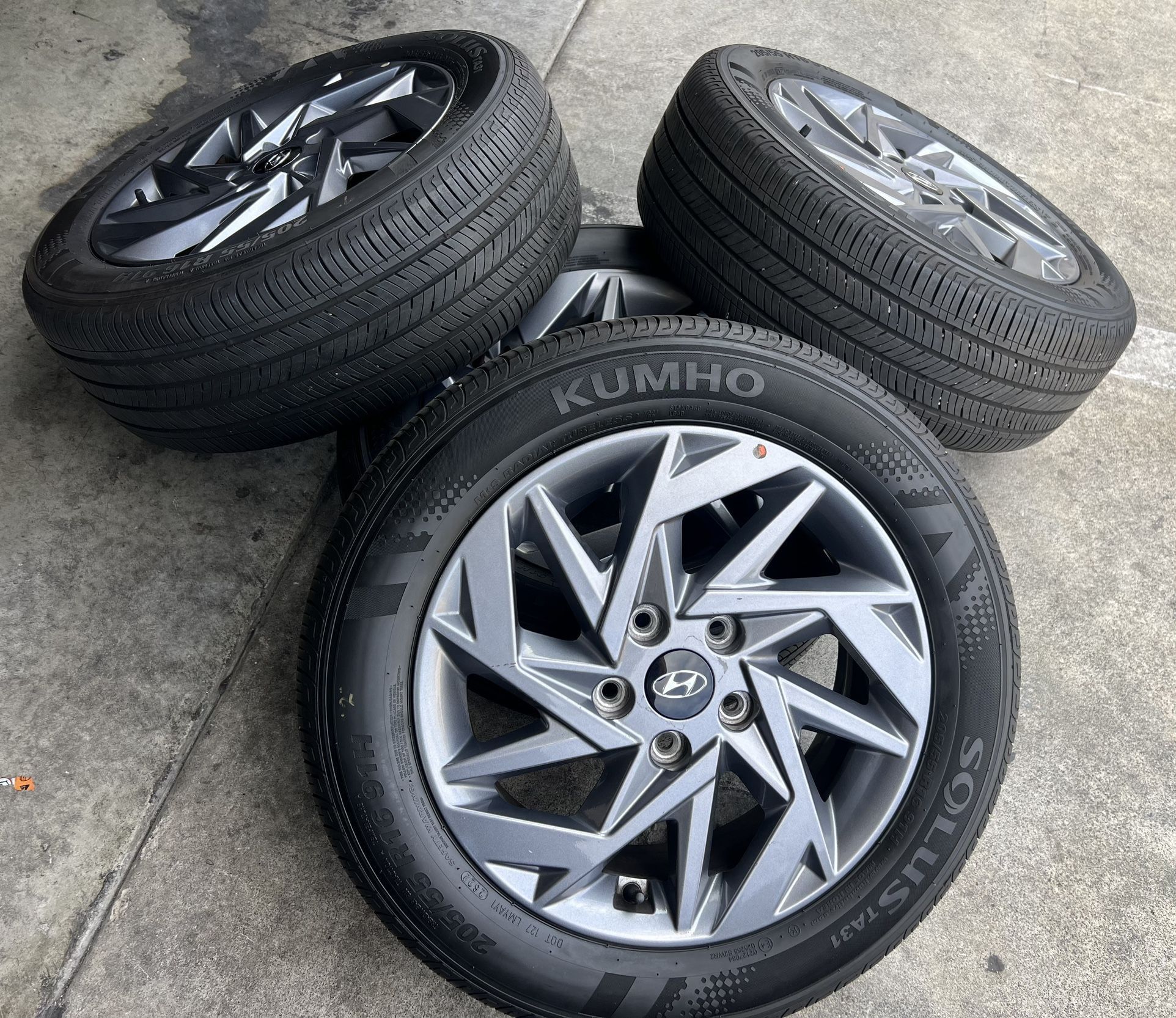 2021 - 2024 Hyundai Elantra OEM Wheels Rims Tires Factory Original 16”