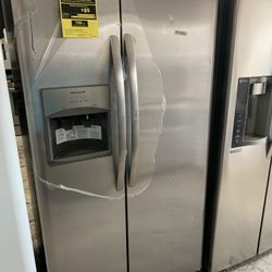 Frigidaire Side By Side In Stainless Steel New Open Box