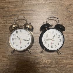 SHARP Twin Bell Quartz Analog Alarm Clock