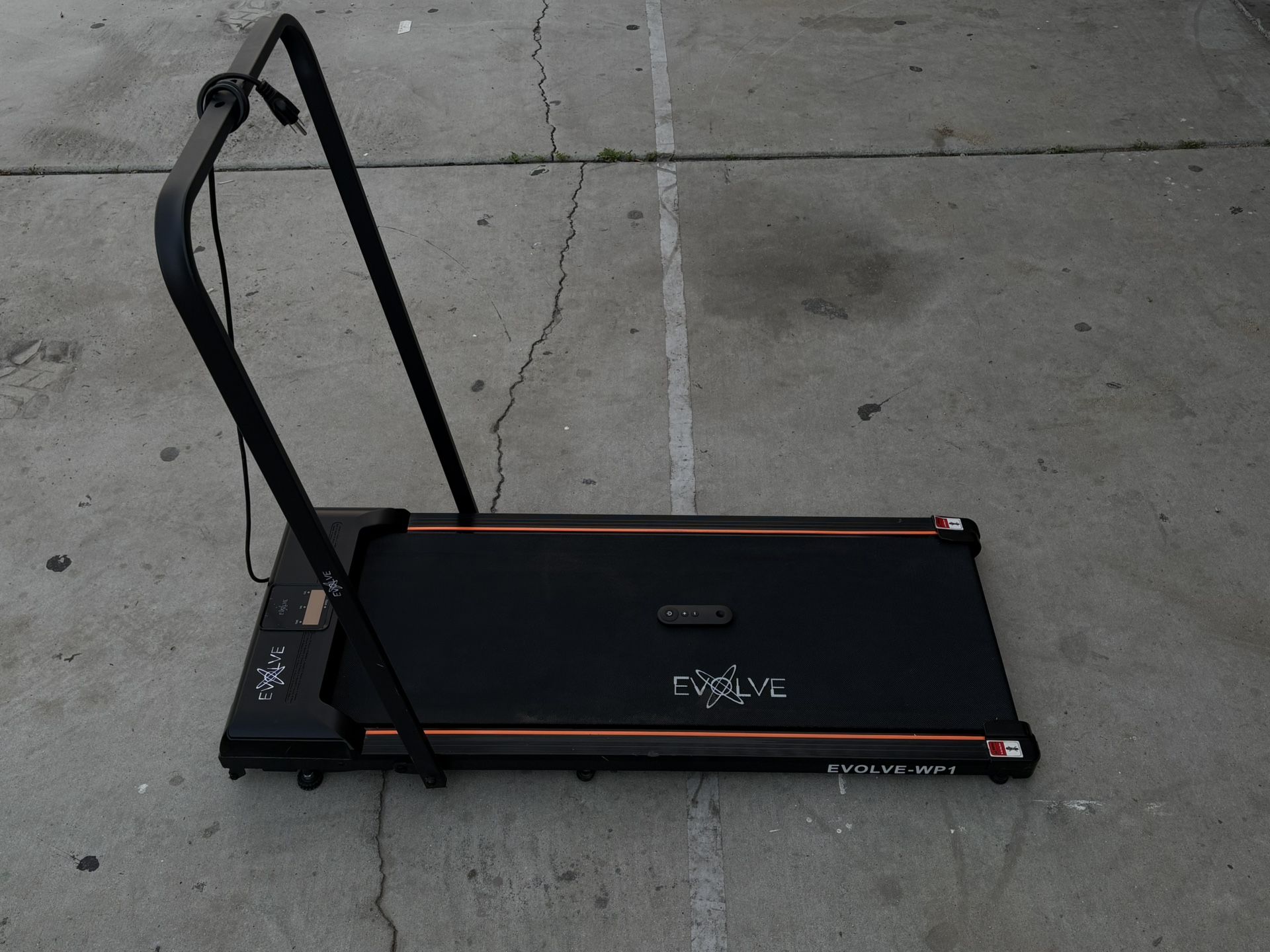 Envolve WP1 Treadmile