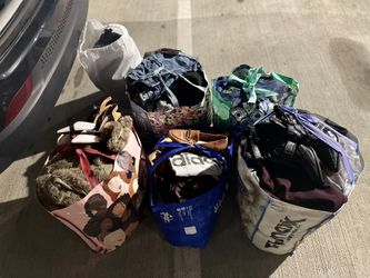 Huge Closet Cleanout – Name Brands $2 Each! Read full description