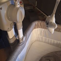 Baby Bed That Swings Your Baby To Sleep