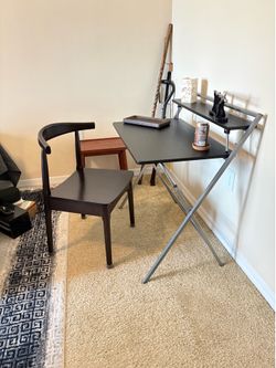 Lightweight Folding Desk