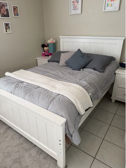 White full bedroom set