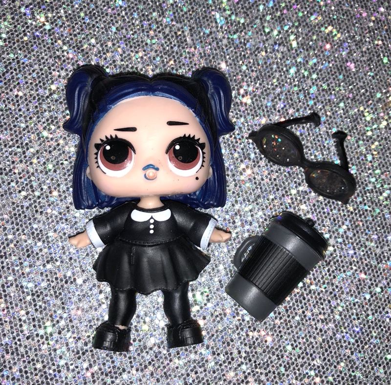 Lol doll Dusk confetti pop series 3