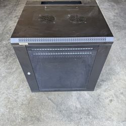 Omnimount RE12W Wall Mount Swing Away Server Rack