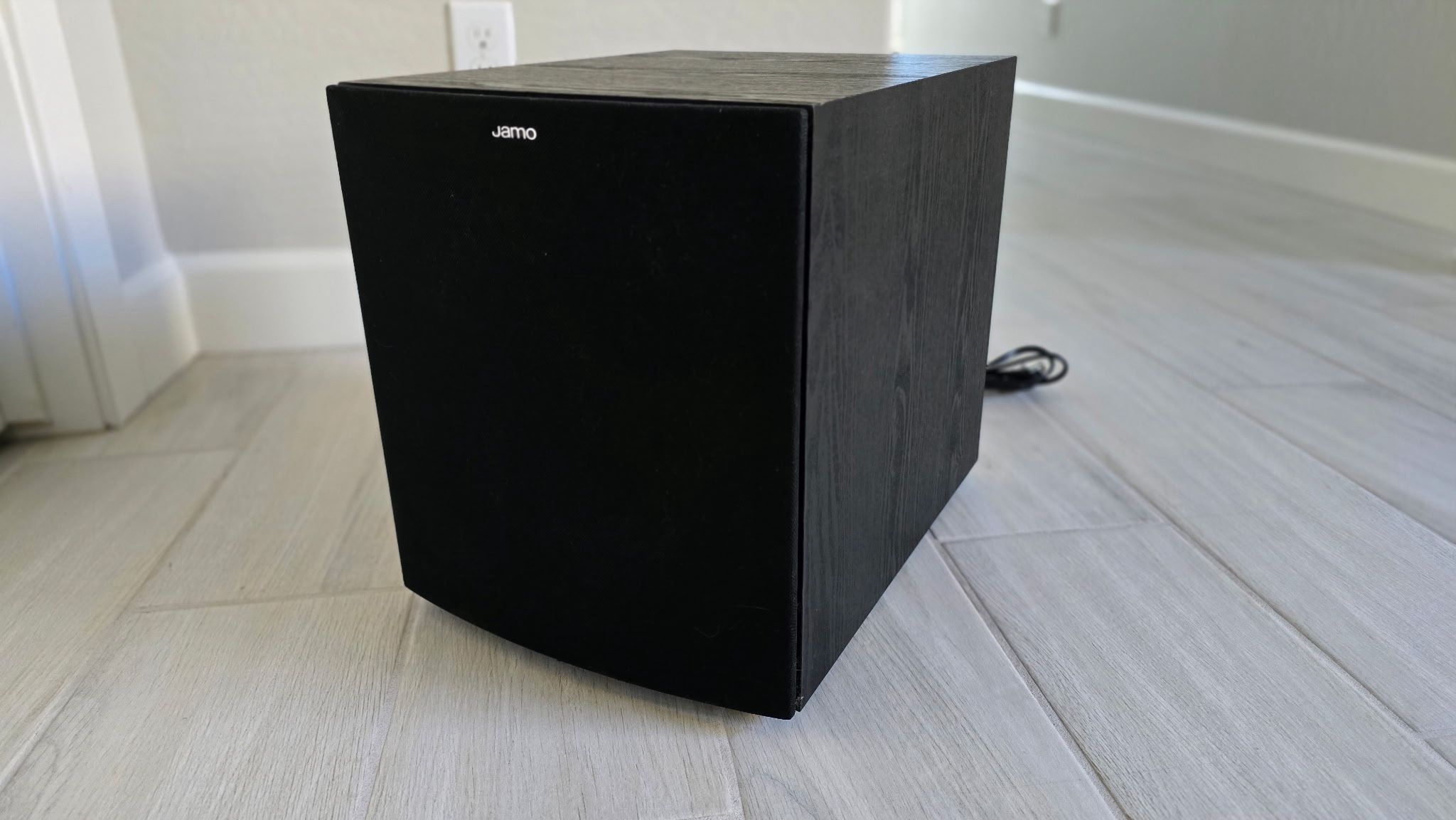 JAMO J10 Subwoofer