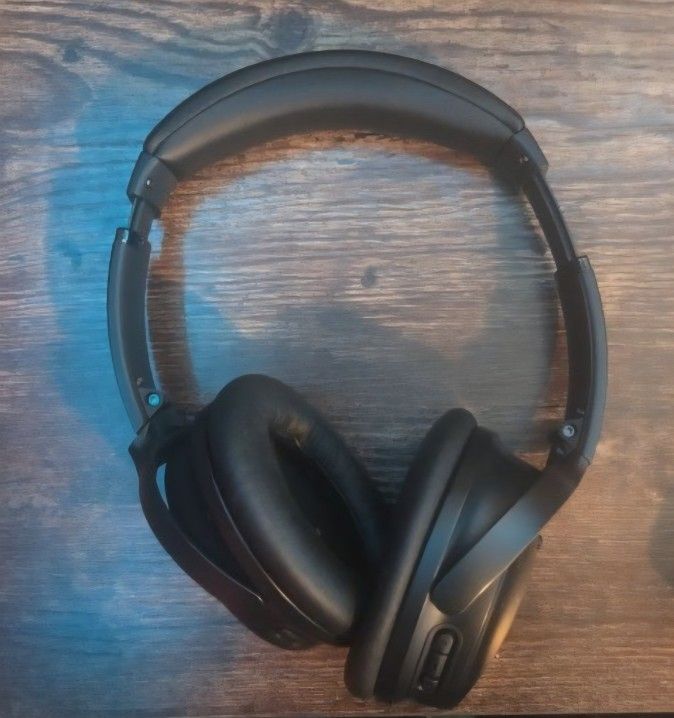 Bose Quite Comfort Headphones