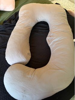 Maternity pillow used