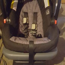 Graco Car Seat And Base