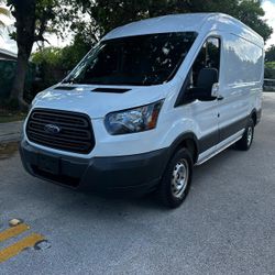 2018 Ford Transit-350