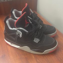 Jordan 4 Retro Bred