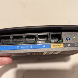 Cisco Linksys E2500 Wireless Router