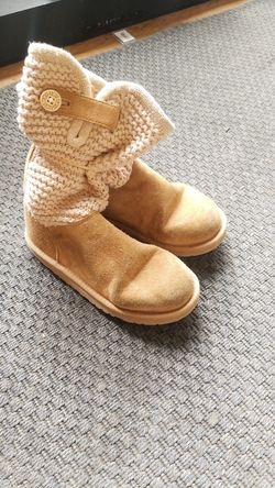 Tan uggs size 3 womens