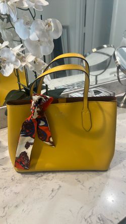 Handbag with strap