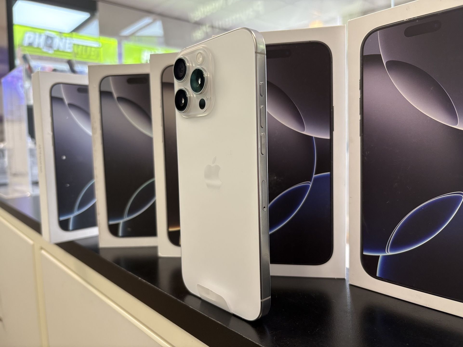 New Unlock iPhone 16 Pro Max 256GB With Sim Tray No Credit Needed Only $79 Down Payment Today!! Only At Phone Hub Fall River MA