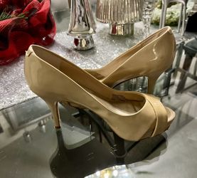 White House /Black Market Heels