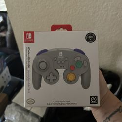Wireless Nintendo game Cube controller