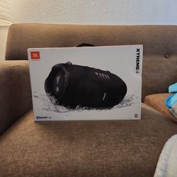 JBL Xtreme4 Bluetooth Speaker 