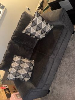 Sofa & loveseat w ottoman