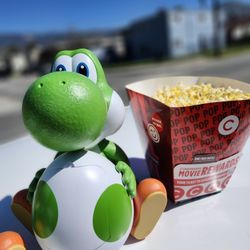 Yoshi Popcorn Bucket