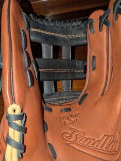 
NNT Rawlings RHT Adult Sandlot Baseball Glove
