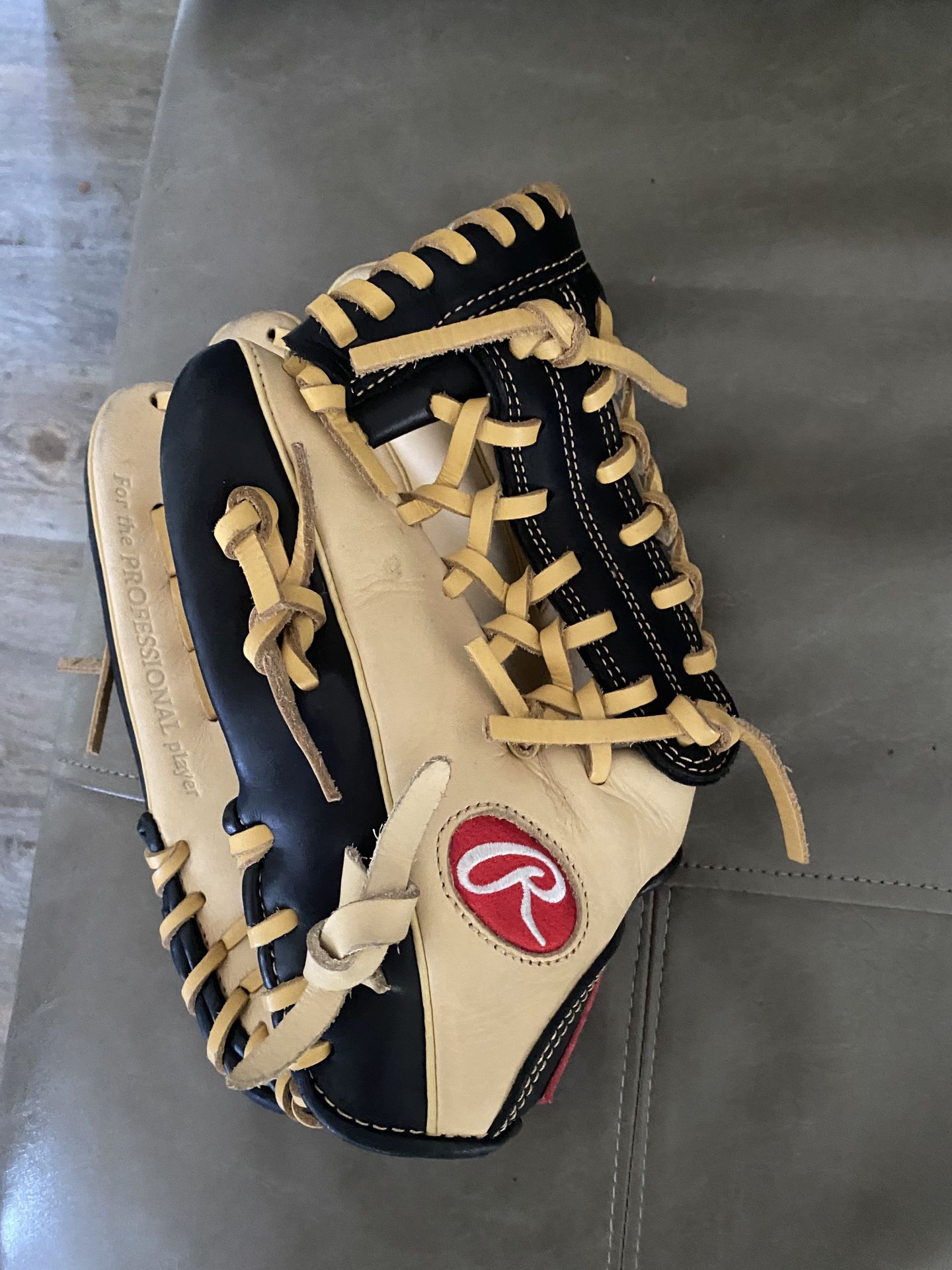 Rawlings Baseball Glove Brand new