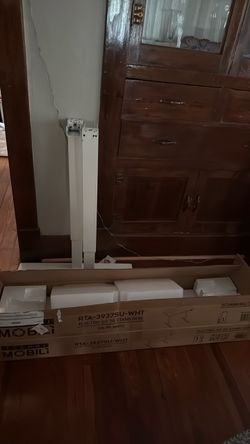 Sit to stand desk