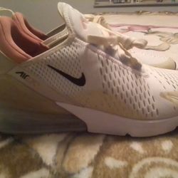 Nike Air Max 270