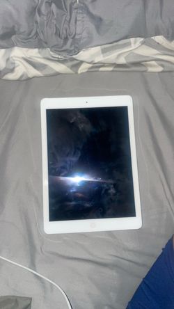 Apple iPad Silver Tablet