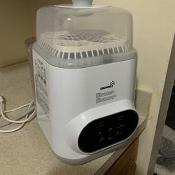 Baby bottle sterilizer 
